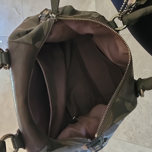 Gray coach purse - Picture 8 of 9